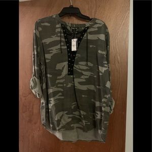 Express camo lace up shirt